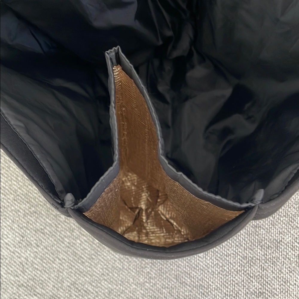 Victoria's Secret Black and Gold Tote Bag - Picture 5 of 16
